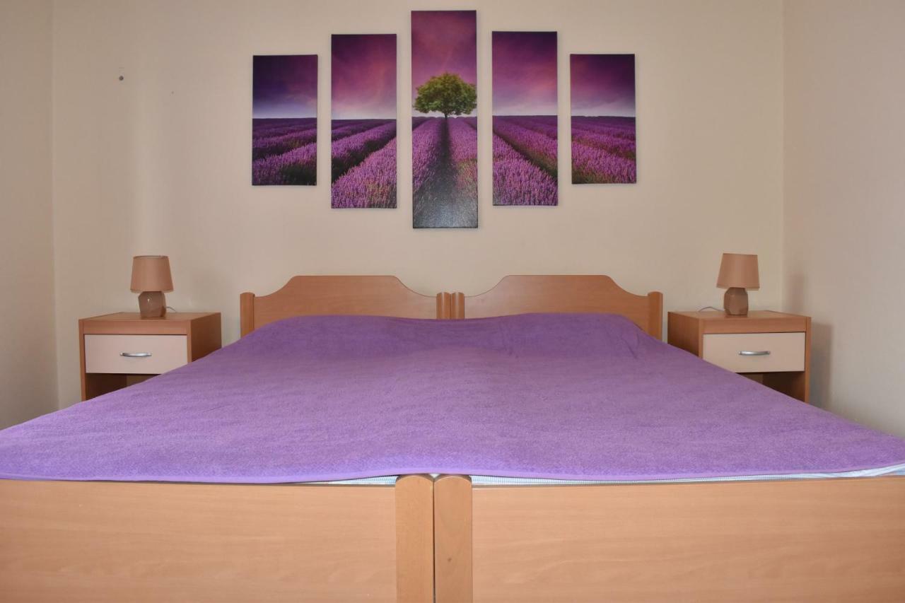 Apartments Lavandula Baska المظهر الخارجي الصورة