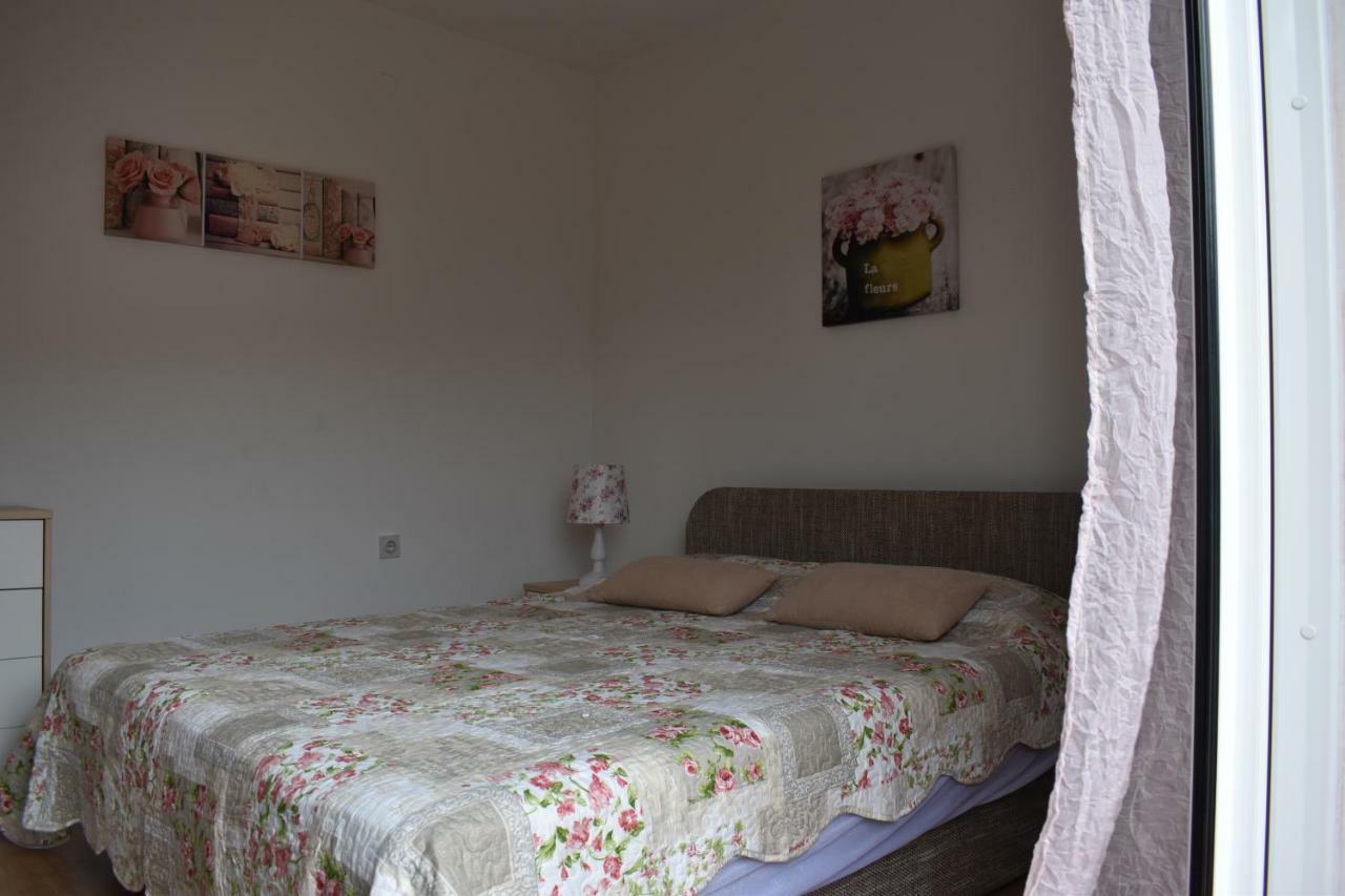 Apartments Lavandula Baska المظهر الخارجي الصورة